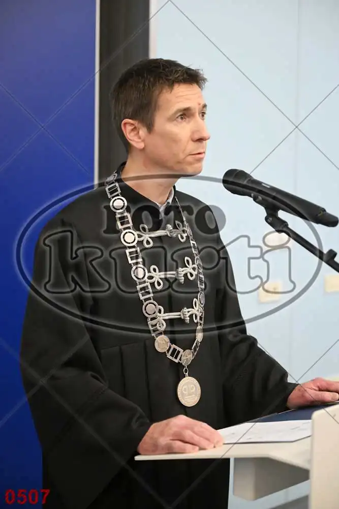 12:00h 3 - FotoKurti