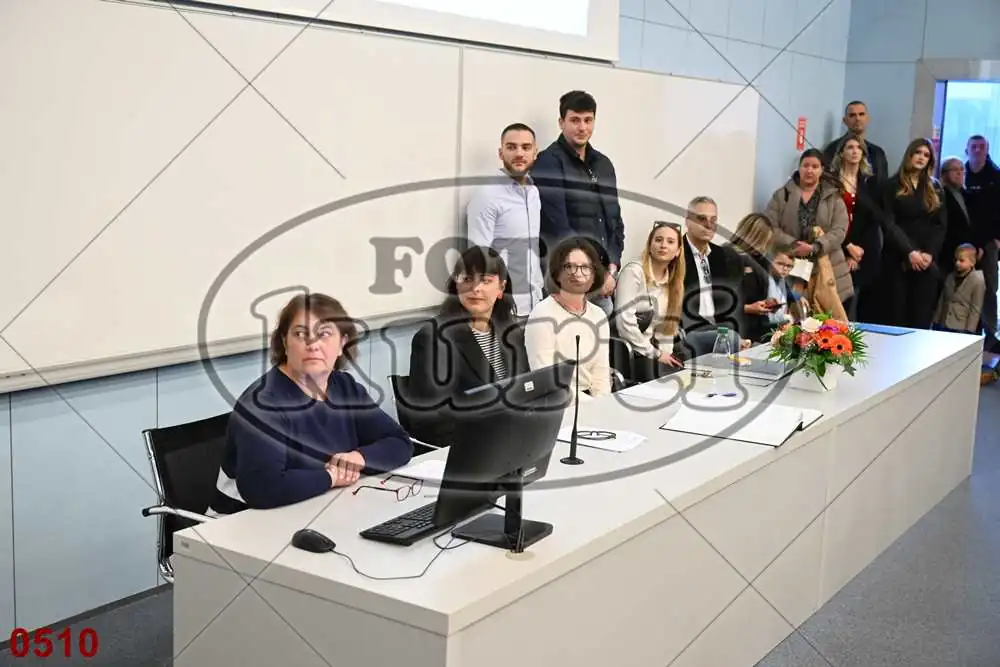 12:00h 6 - FotoKurti