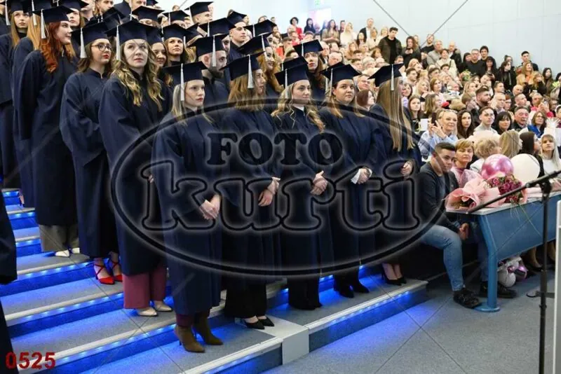 12:00h 9 - FotoKurti