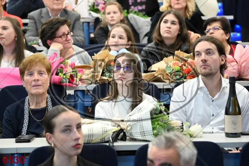 12:00h 2 - FotoKurti