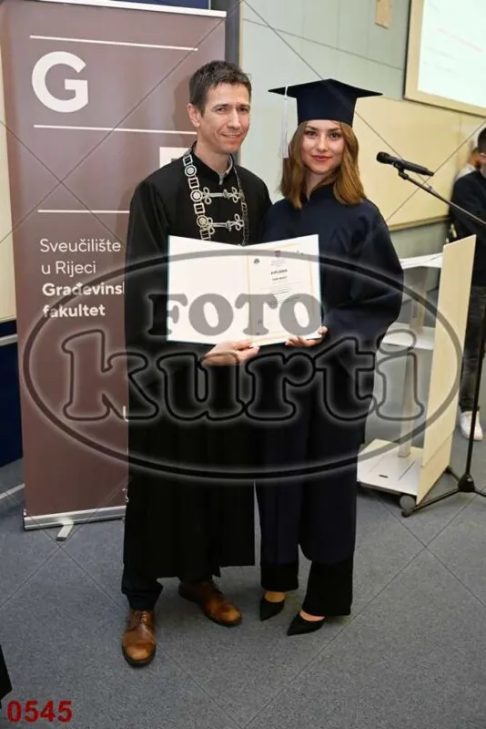 12:00h 5 - FotoKurti