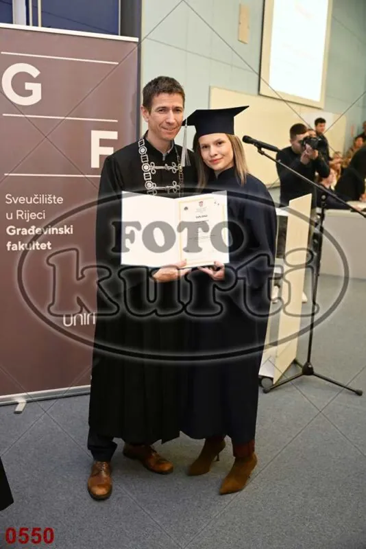 12:00h 10 - FotoKurti
