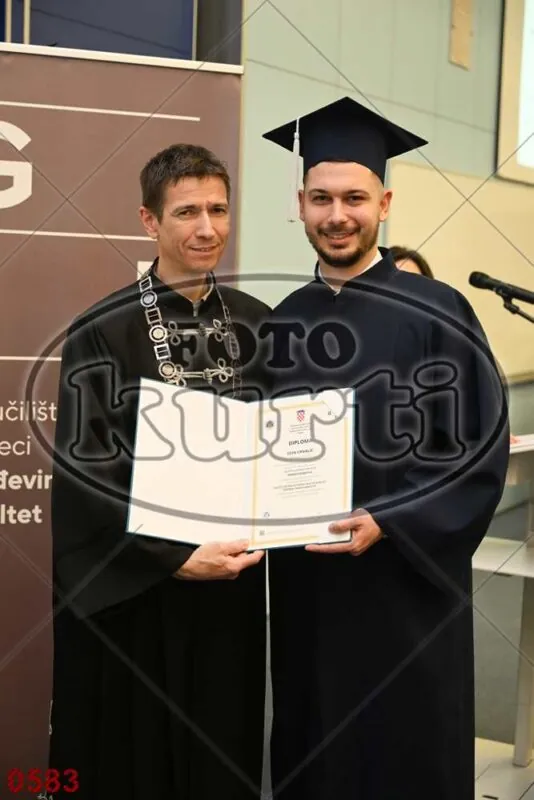 12:00h 7 - FotoKurti