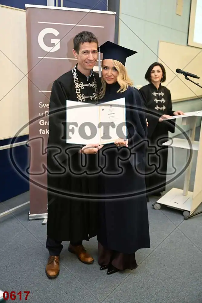 12:00h 5 - FotoKurti