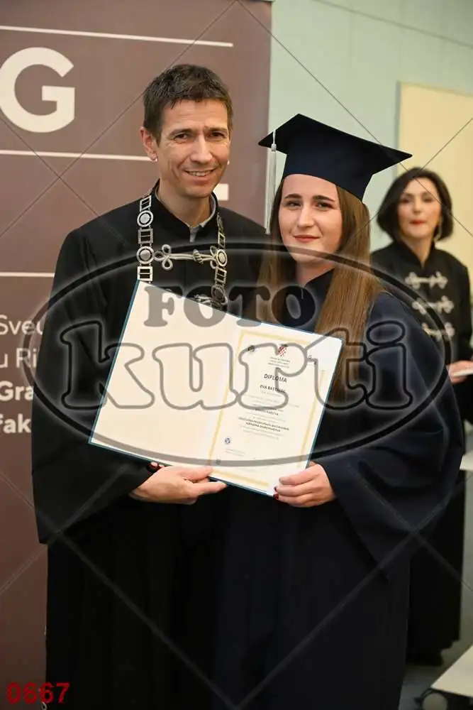 12:00h 7 - FotoKurti
