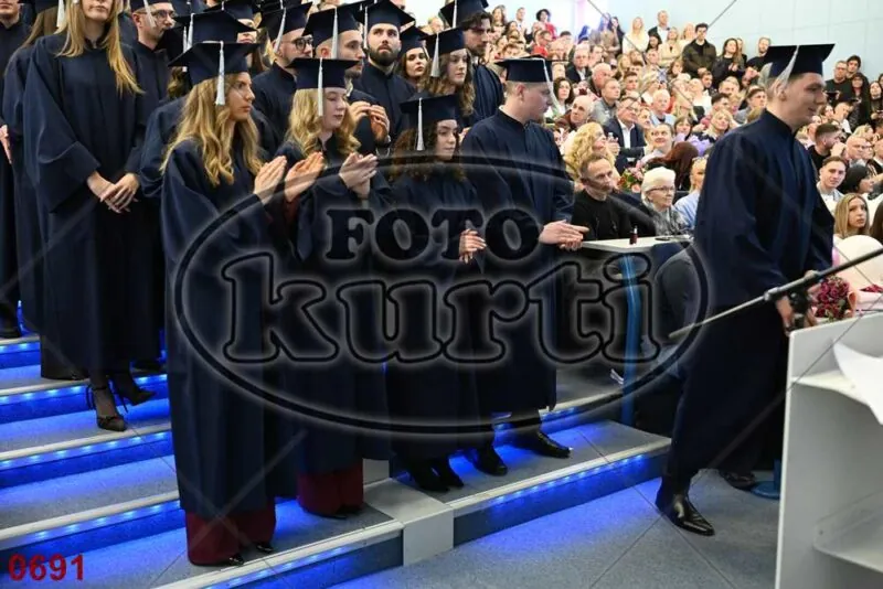 12:00h 7 - FotoKurti