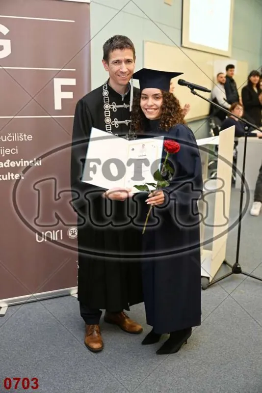 12:00h 7 - FotoKurti