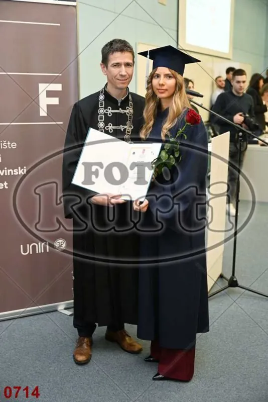 12:00h 6 - FotoKurti