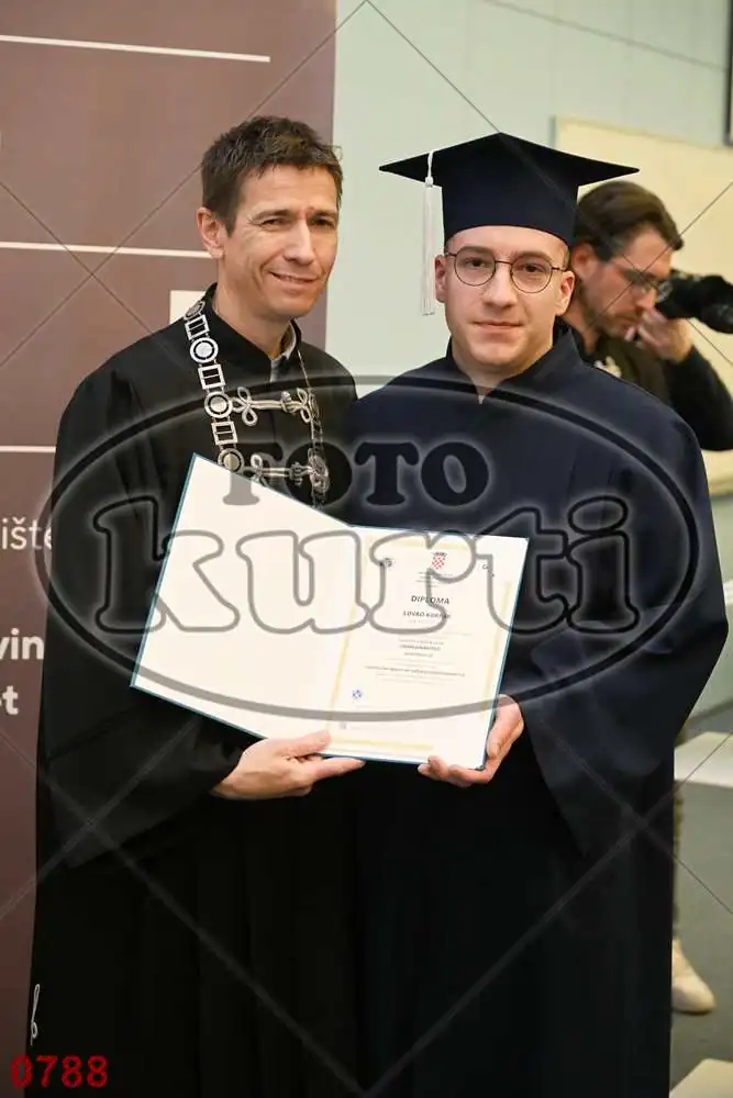 12:00h 8 - FotoKurti