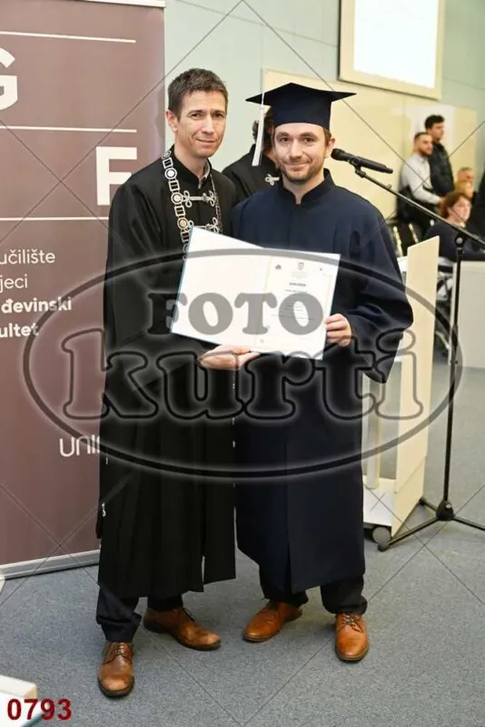 12:00h 1 - FotoKurti