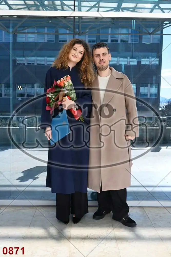 12:00h 7 - FotoKurti
