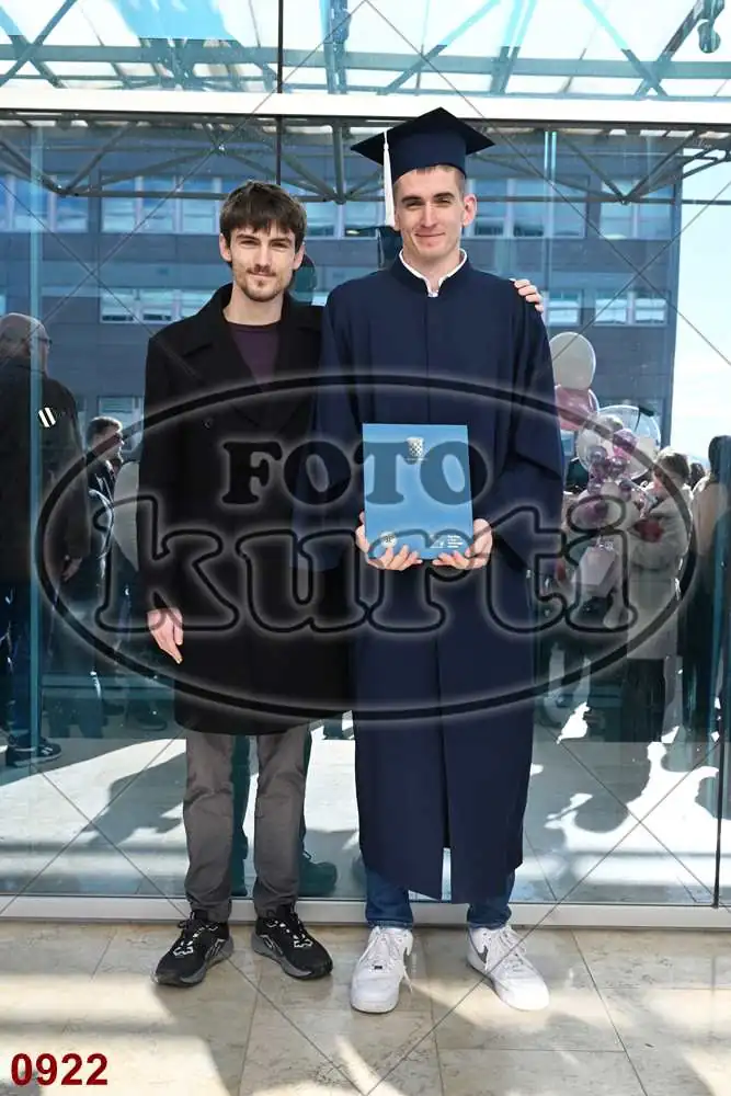 12:00h 10 - FotoKurti