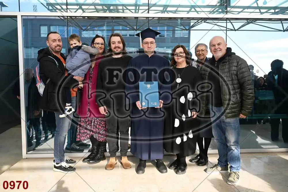 12:00h 10 - FotoKurti