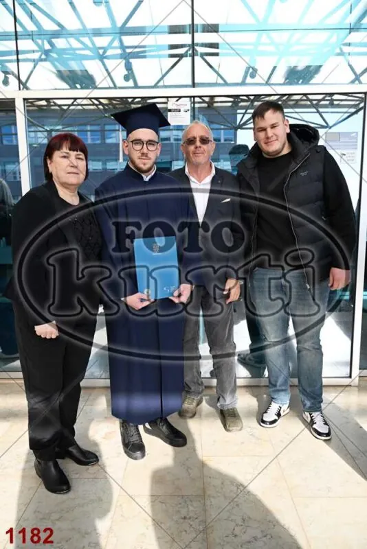 12:00h 6 - FotoKurti