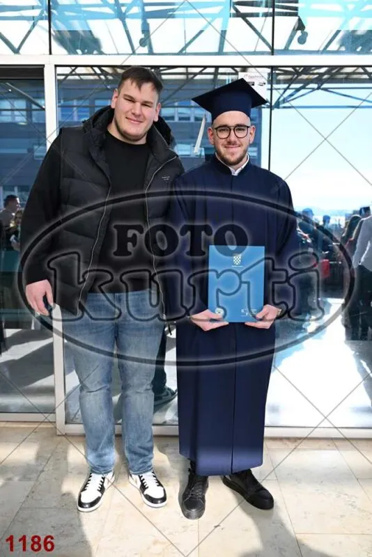 12:00h 10 - FotoKurti