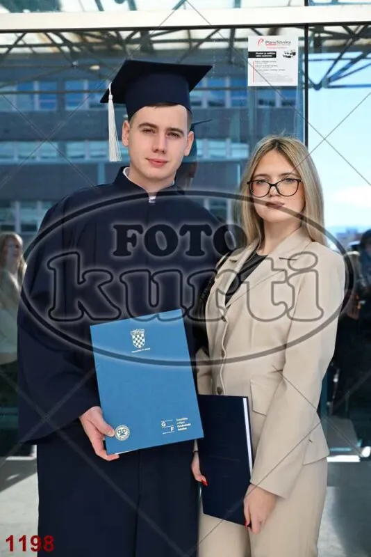 12:00h 10 - FotoKurti
