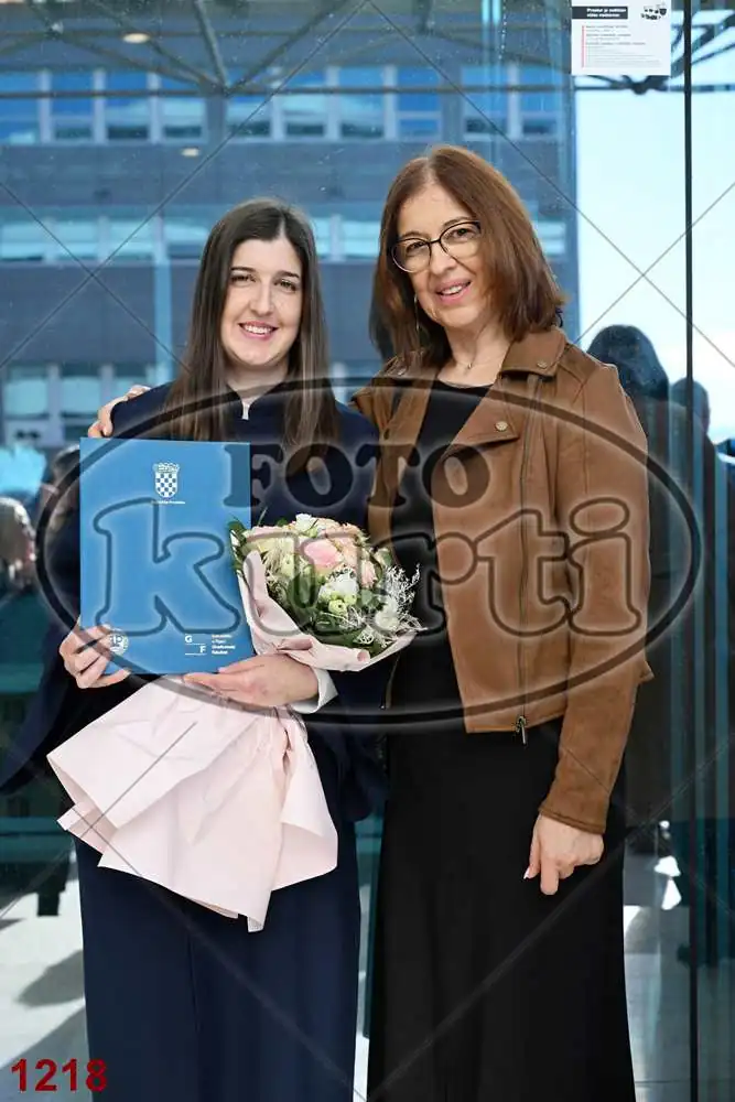 12:00h 6 - FotoKurti