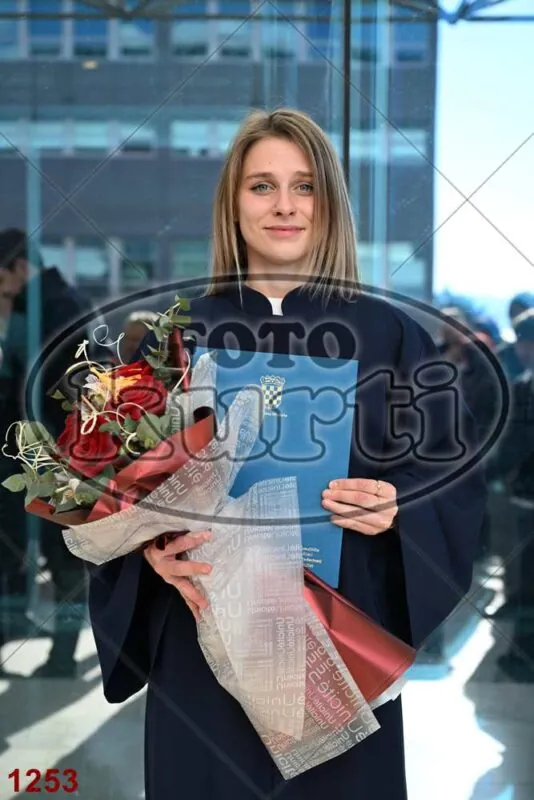 12:00h 5 - FotoKurti