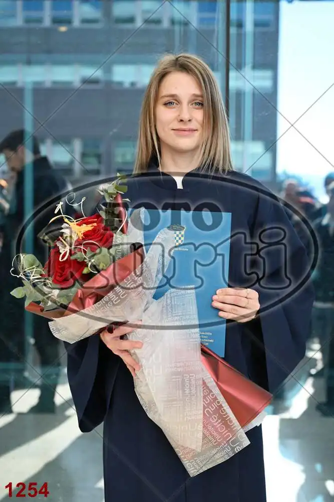 12:00h 6 - FotoKurti