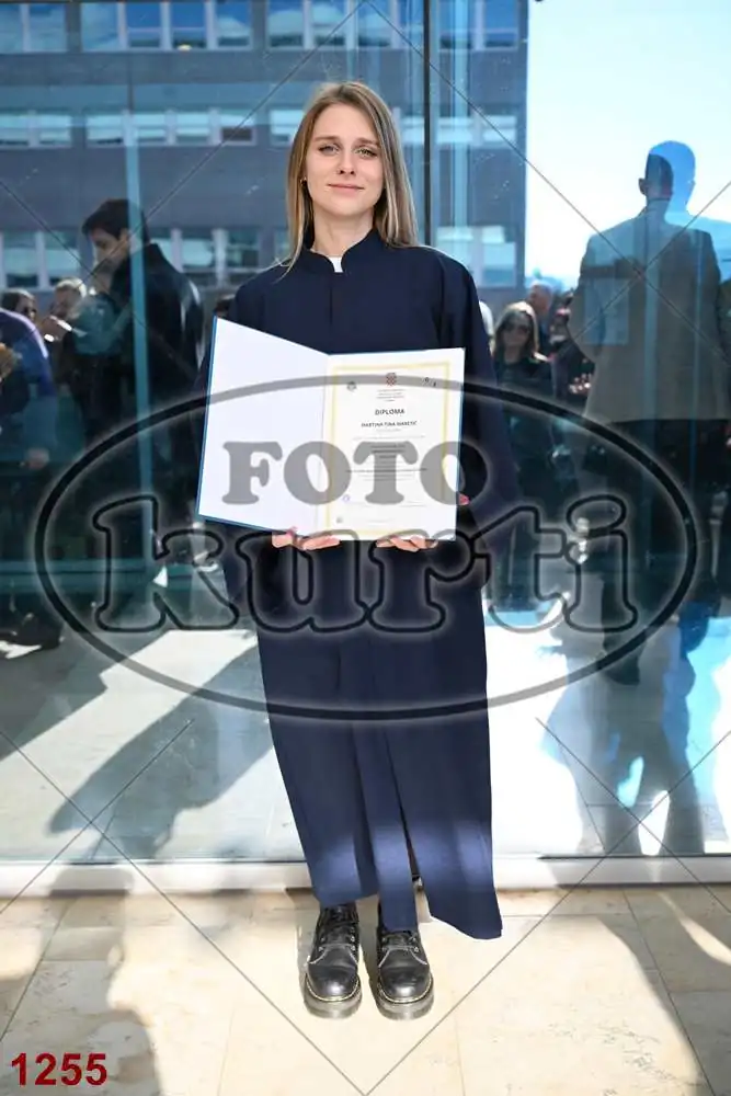 12:00h 7 - FotoKurti