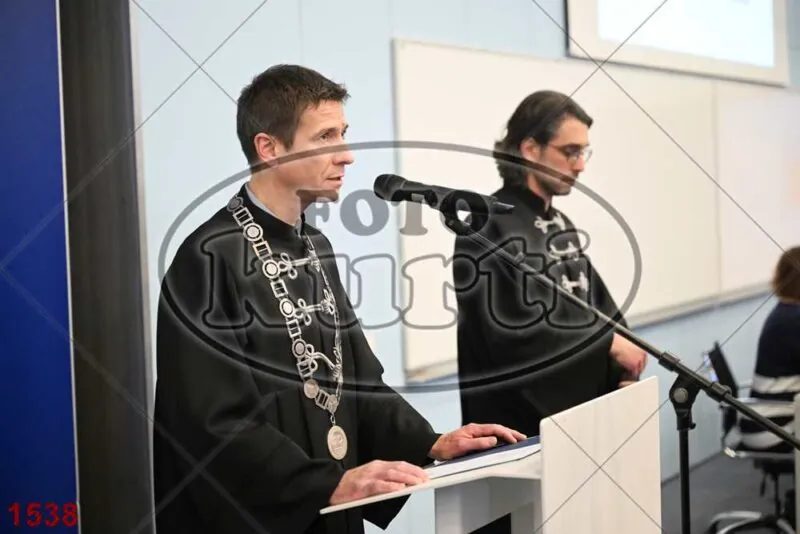 14:30h 11 - FotoKurti