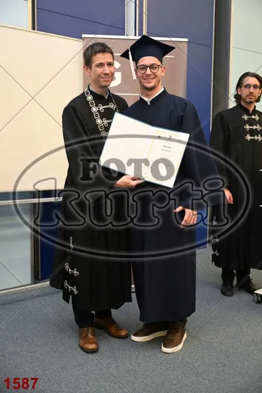 14:30h 12 - FotoKurti